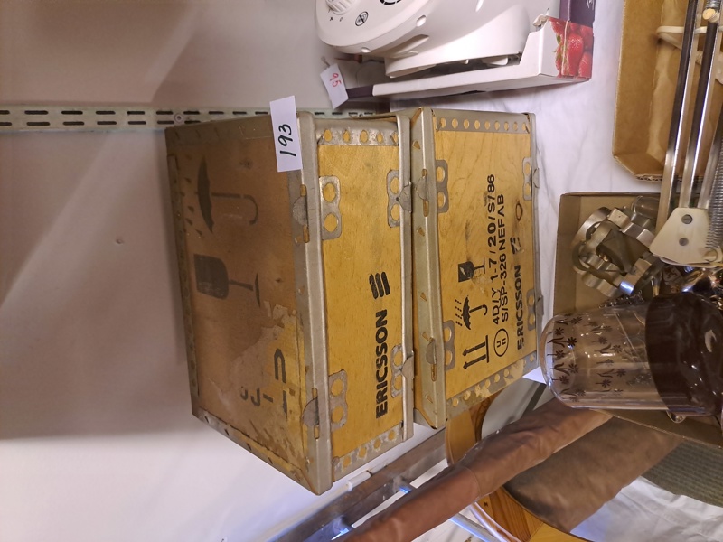 193 Trälådor