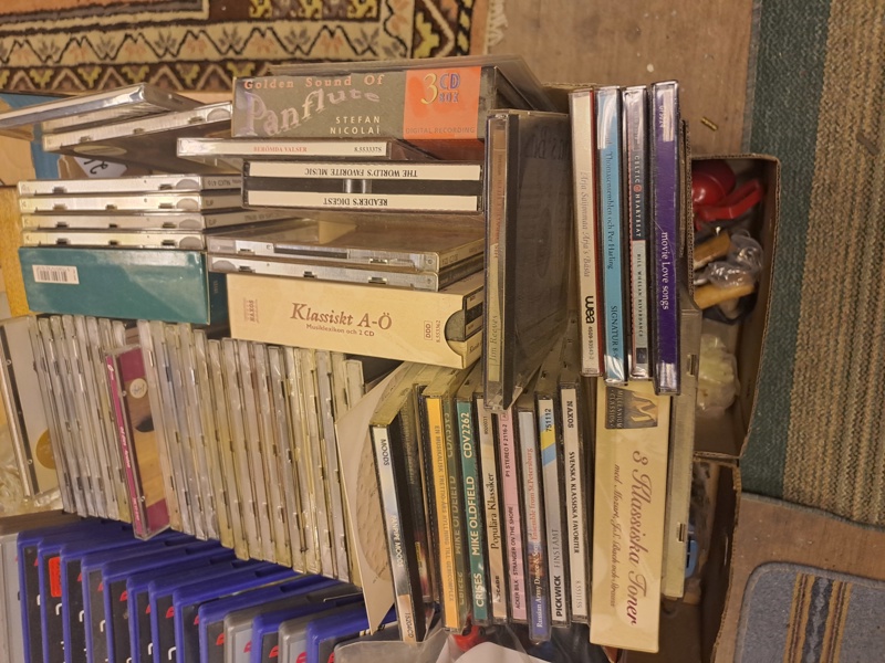 199 CD