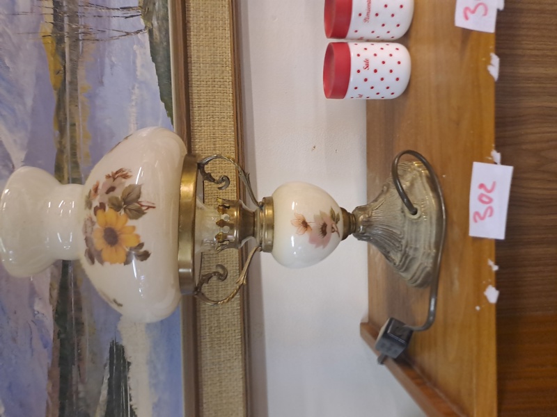 302 Lampa